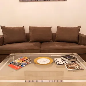 Cathy's Luxury , Roma Italia
